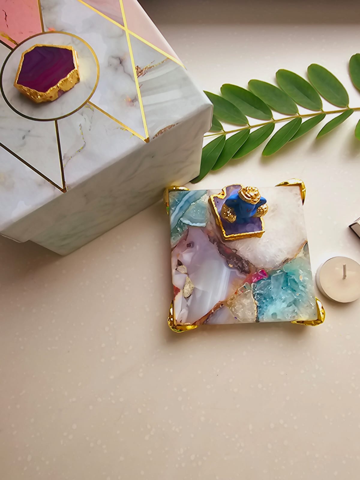 Gold platted ganesha - Image 6