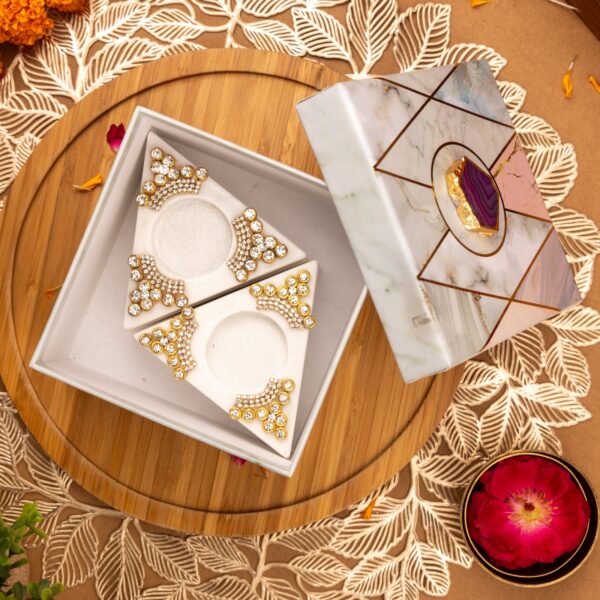 Set of 2 triangular tealight
